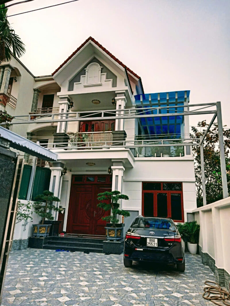 Bạt xếp 13